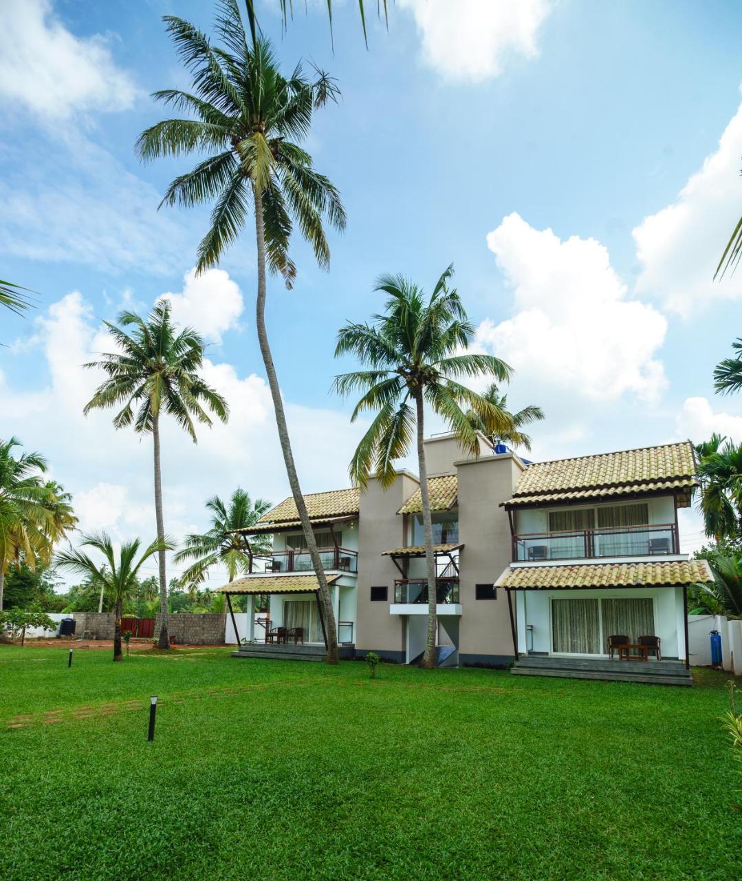 Backwater Brook Kumarakom Exterior photo